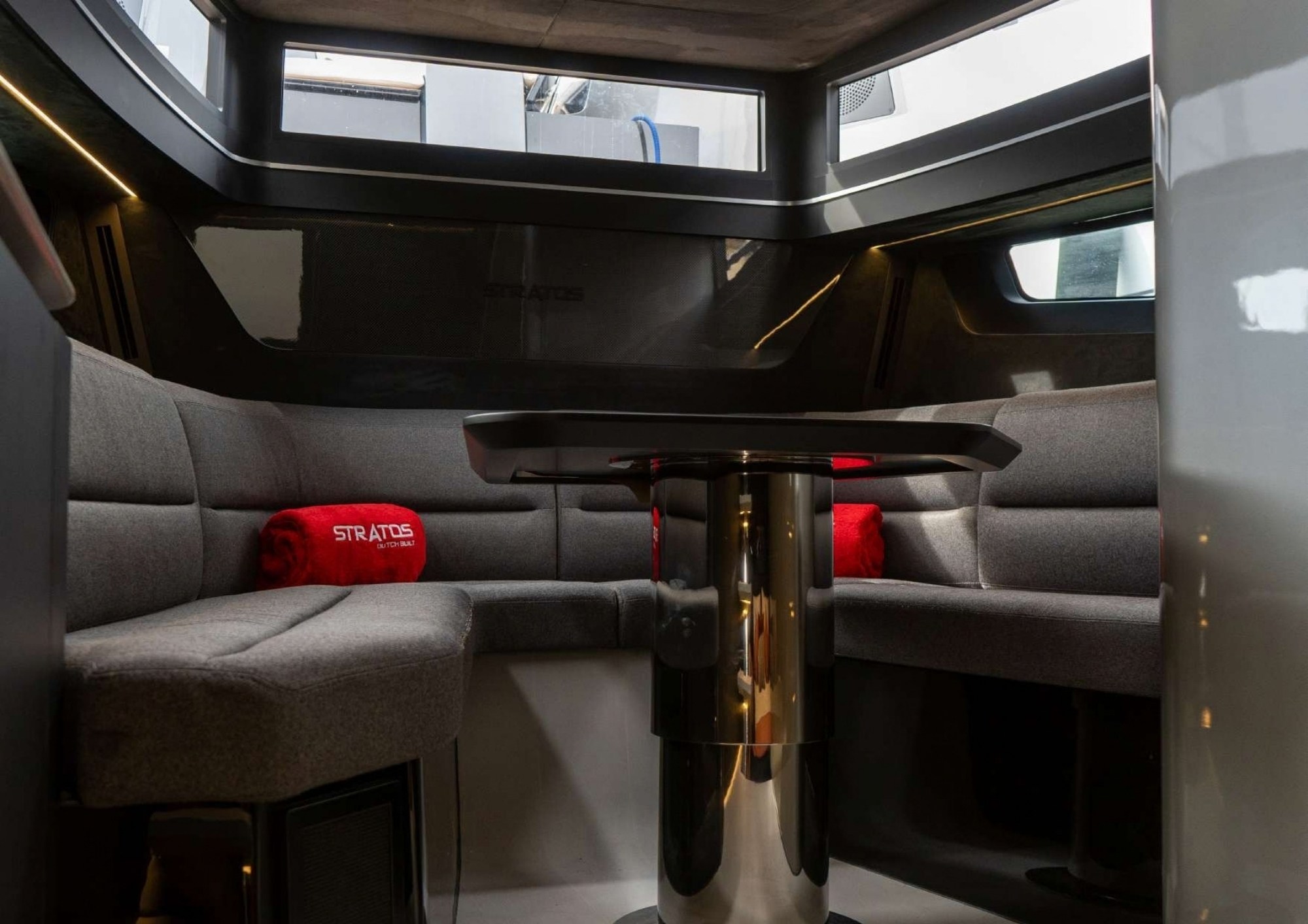 foto: 4 Stratos Yachts Dutch Build 50