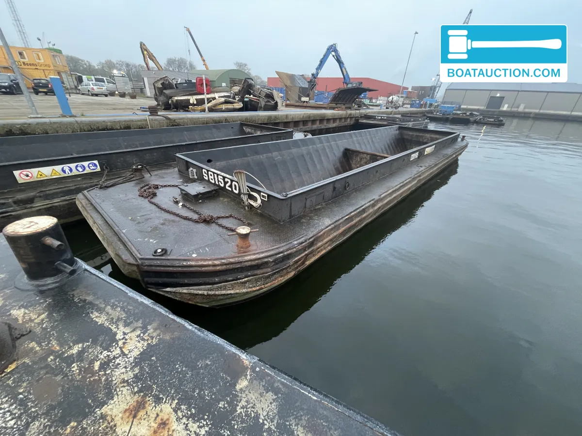 foto: 6 Vrachtduwbak SB520