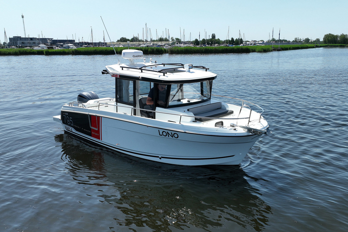 foto: 6 Jeanneau Merry Fisher 795 Sport Serie 2