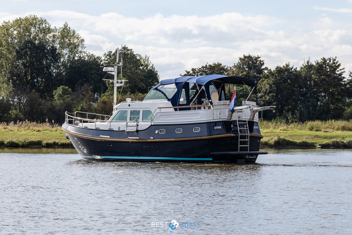 foto: 6 Linssen  Grand Sturdy 410 AC 