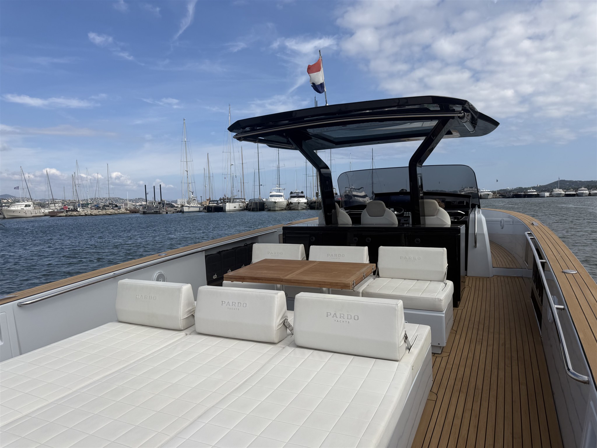 foto: 6 Pardo Yachts 43