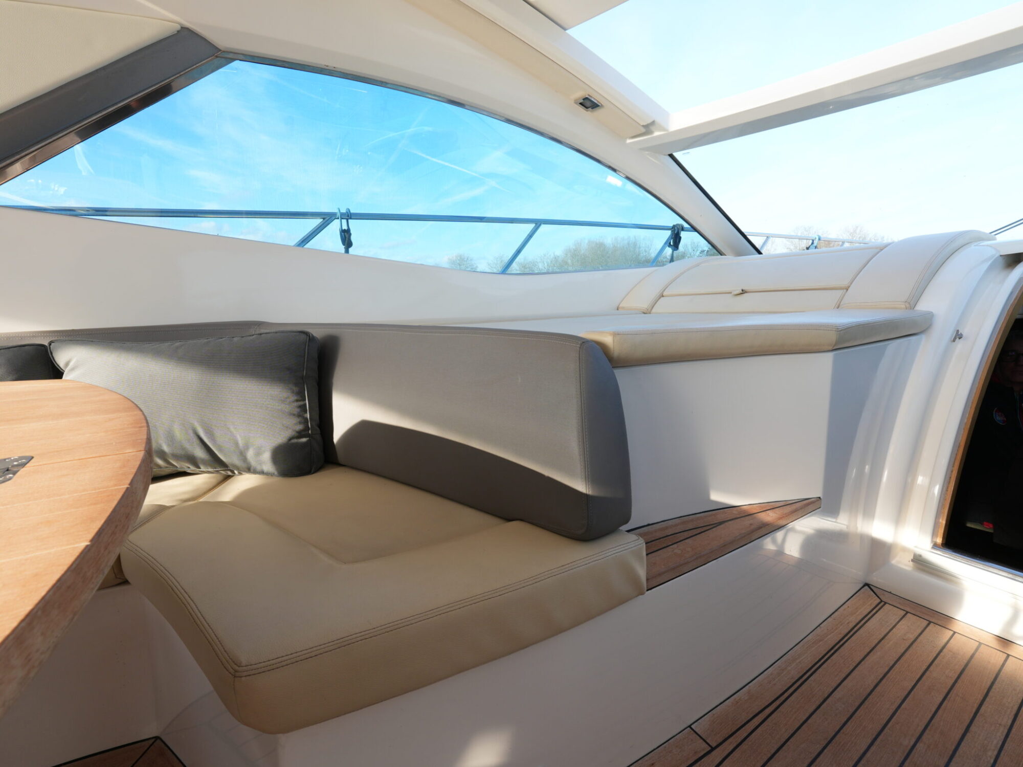 foto: 31 Sessa Sessa C46 HT IPS