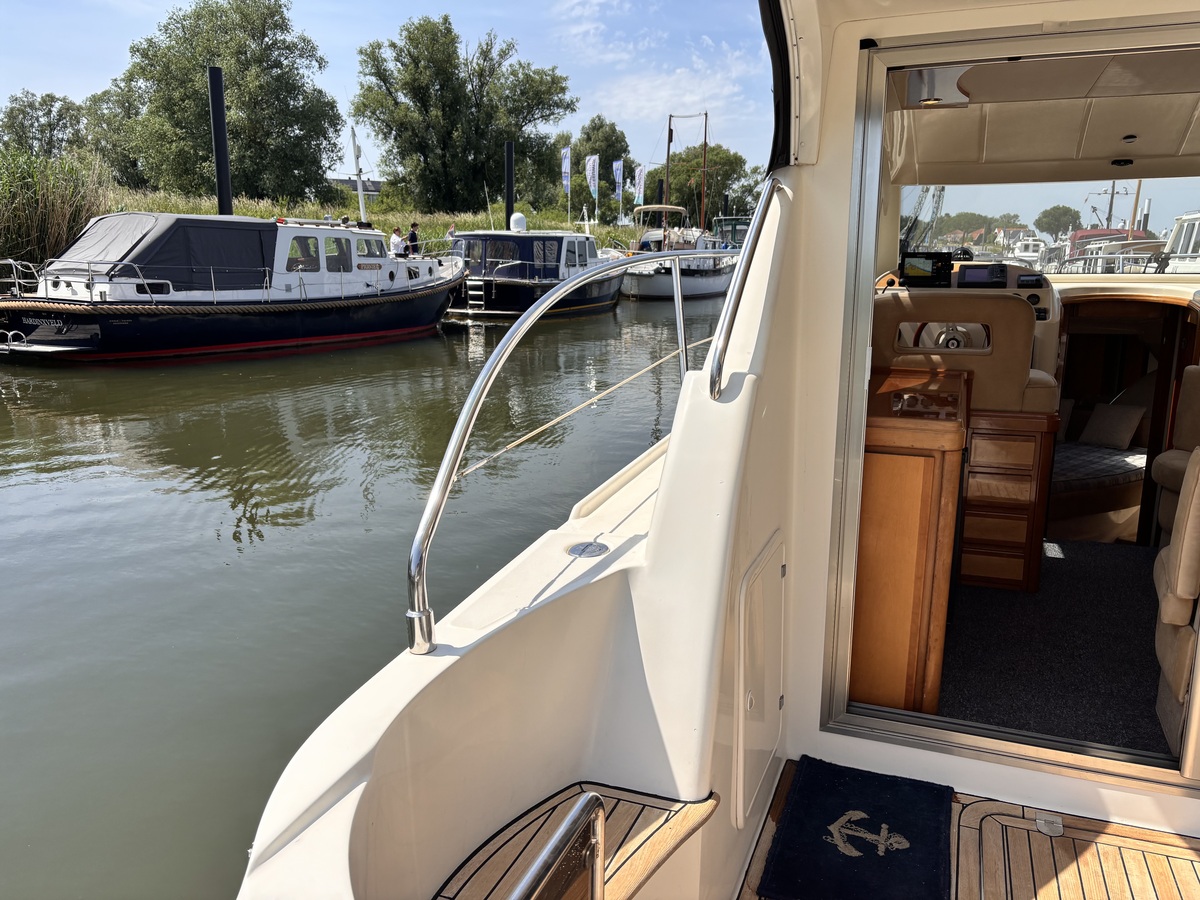 foto: 5 Rodman  30 Cruiser Flybridge 
