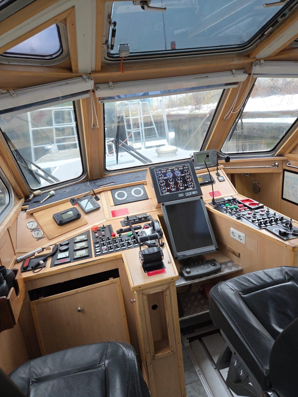 foto: 6 Ex Loodsboot 16.00