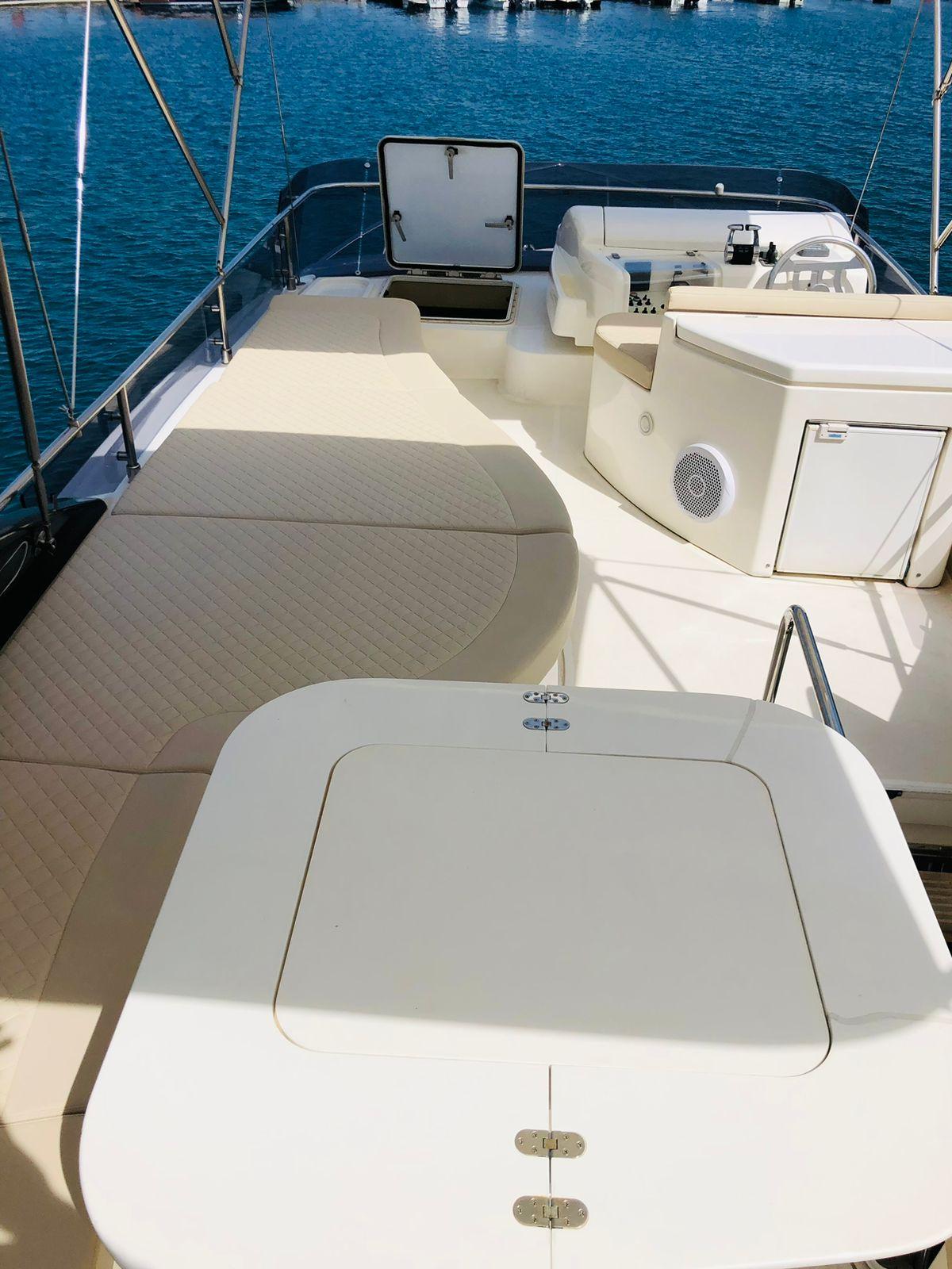 foto: 6 Ferretti  500 Elite