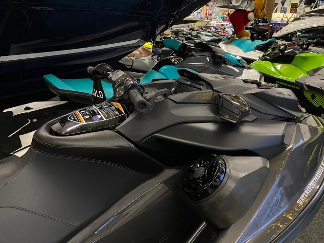 foto: 6 Sea-Doo RXP X-rs 300 W/audio (66uur)