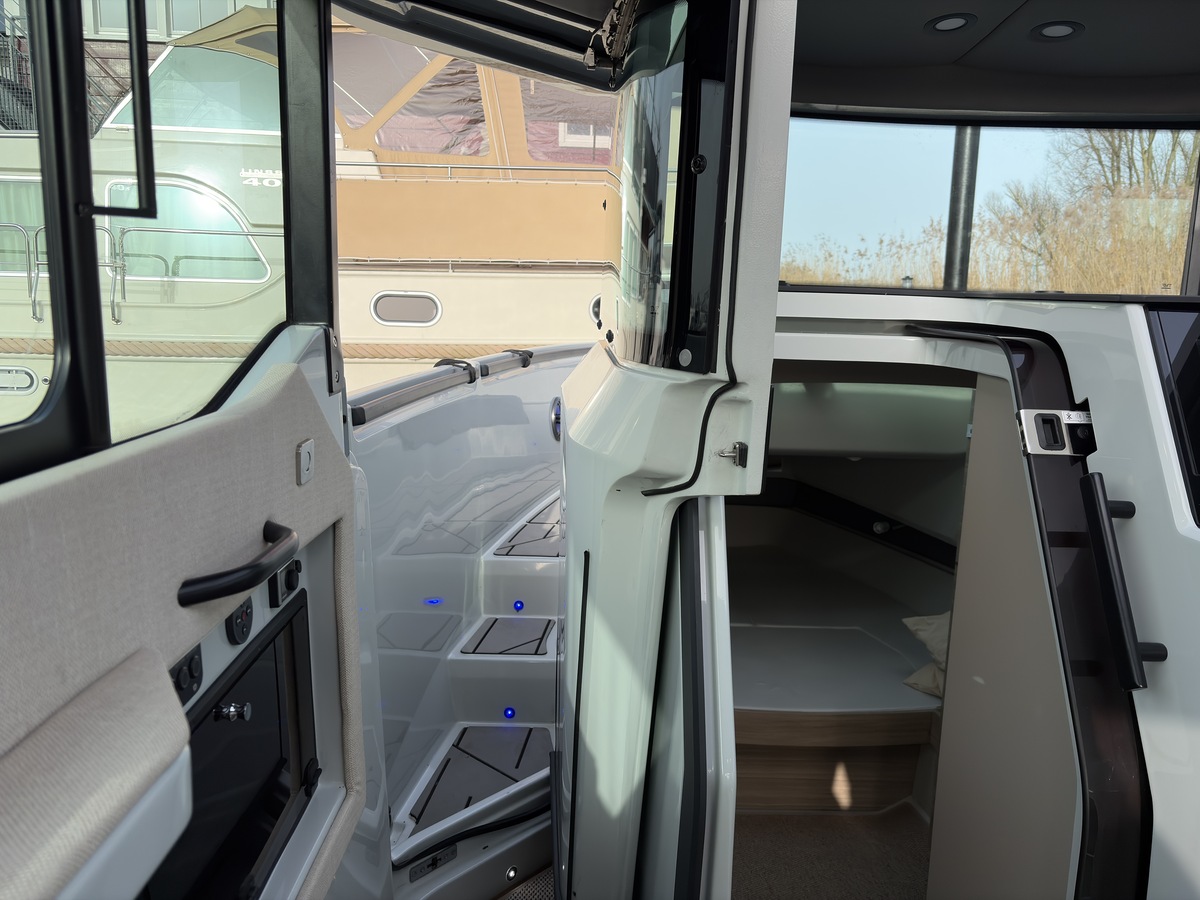 foto: 6 Saxdor 320 GTC