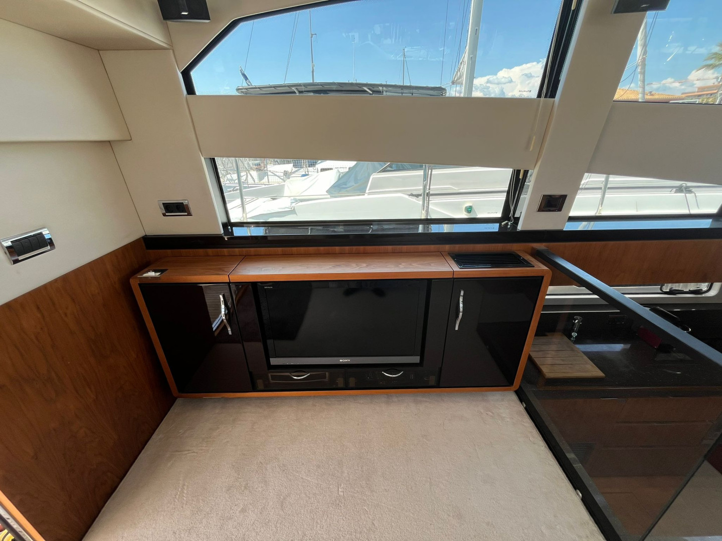 foto: 5 Fairline Squadron 42