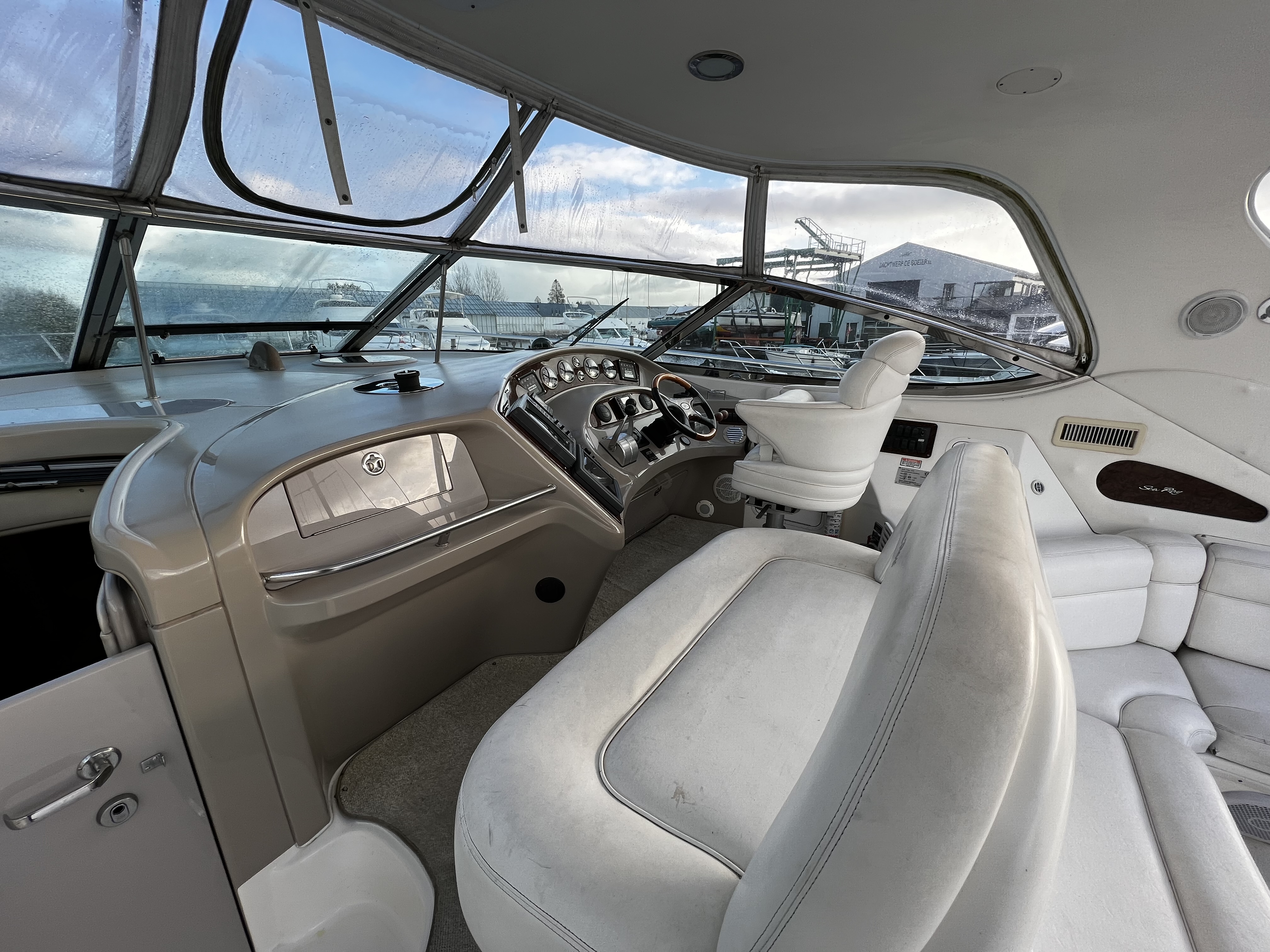 foto: 5 Sea Ray 510 Sundancer