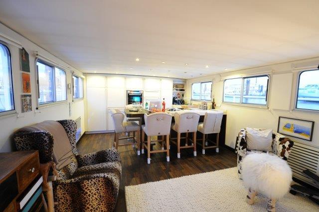 foto: 16 Motorschip 25.00