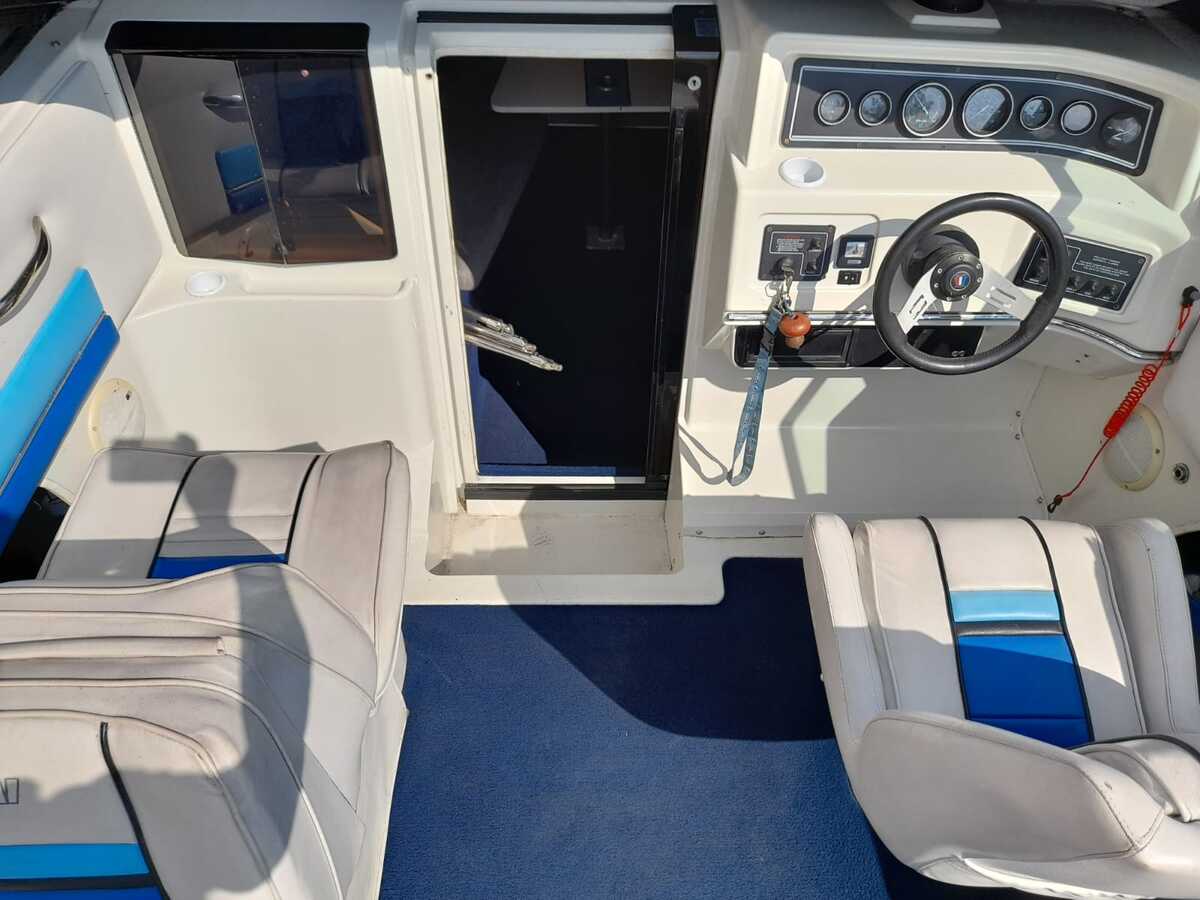 foto: 6 Wellcraft 233 Eclipse