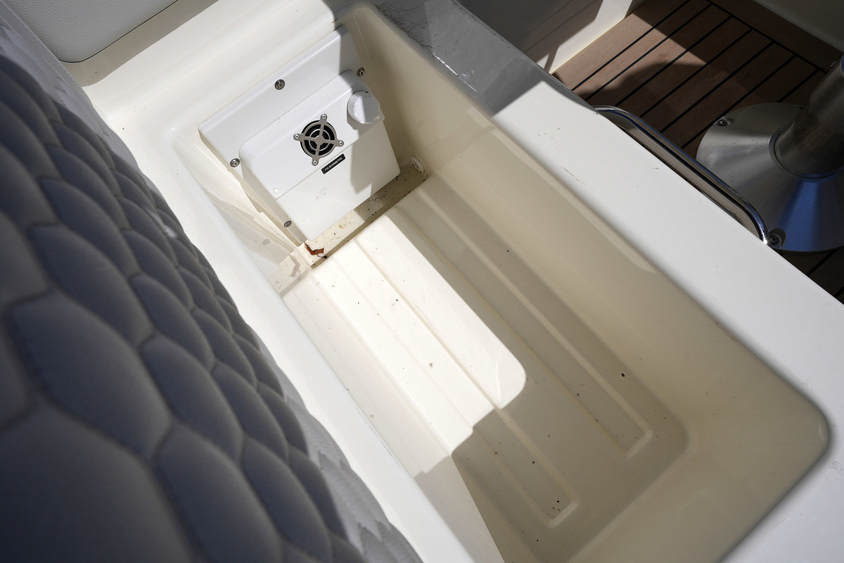 foto: 16 Sea Ray Sundancer 265