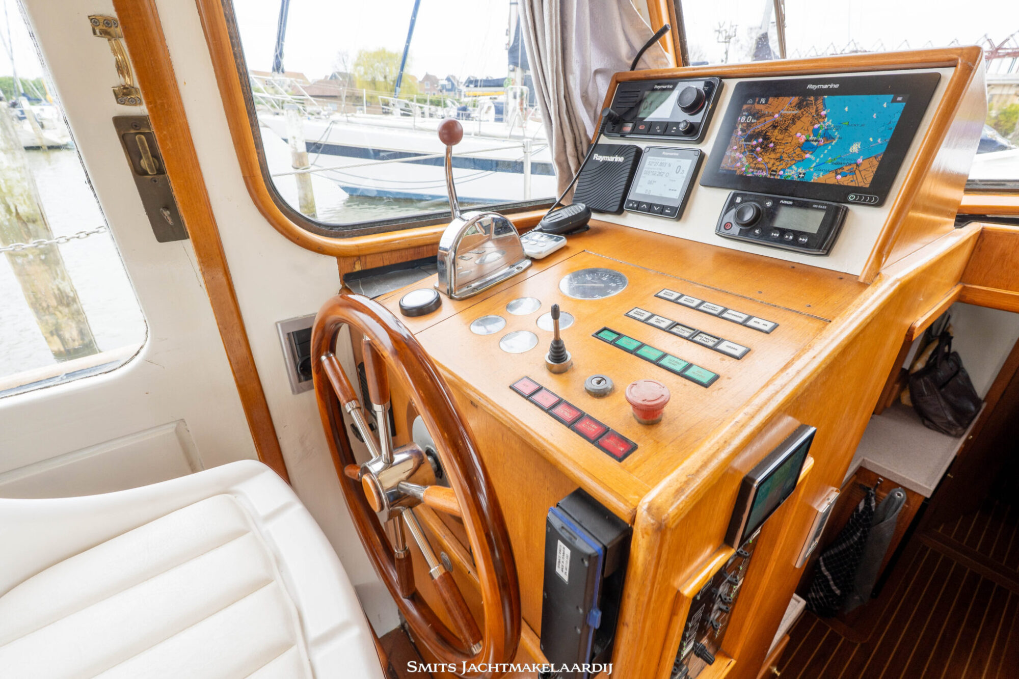 foto: 8 Koopmans Koopmans 13.85 Pilotkotter My