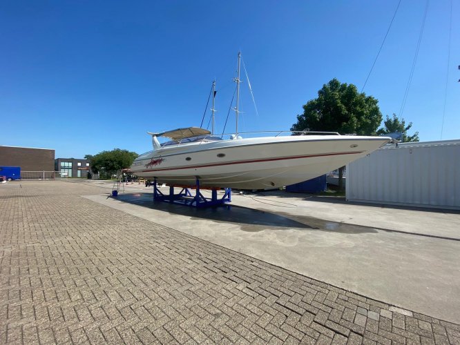 foto: 5 Sunseeker Apache 45