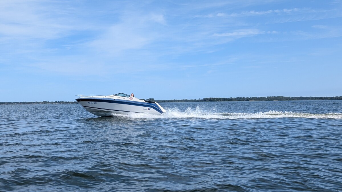 foto: 5 Wellcraft 233 Eclipse