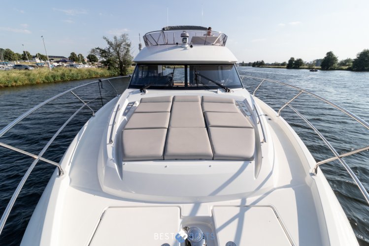 foto: 4 Prestige 460 FLY