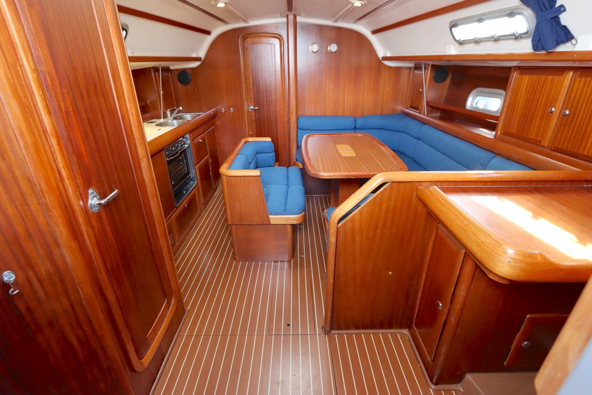 foto: 15 Bavaria  38-3 Cruiser