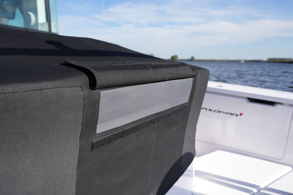 foto: 17 Axopar  37 XC Cross Cabin Mediterrana Edition