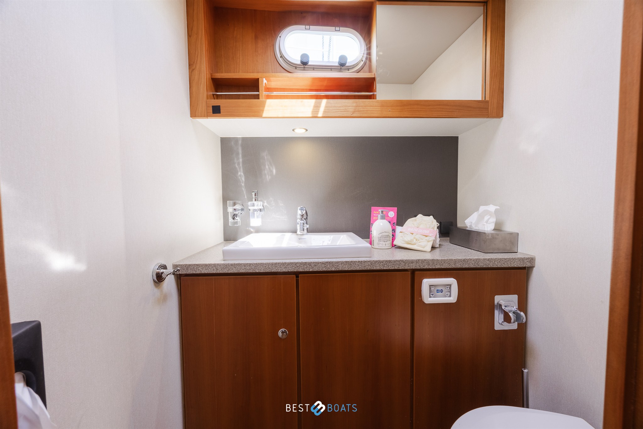 foto: 10 Linssen Grand Sturdy 470 Sedan Wheelhouse