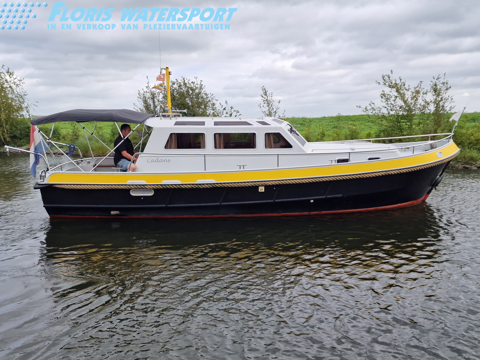foto: 5 Dutch tender 32 Pilothouse