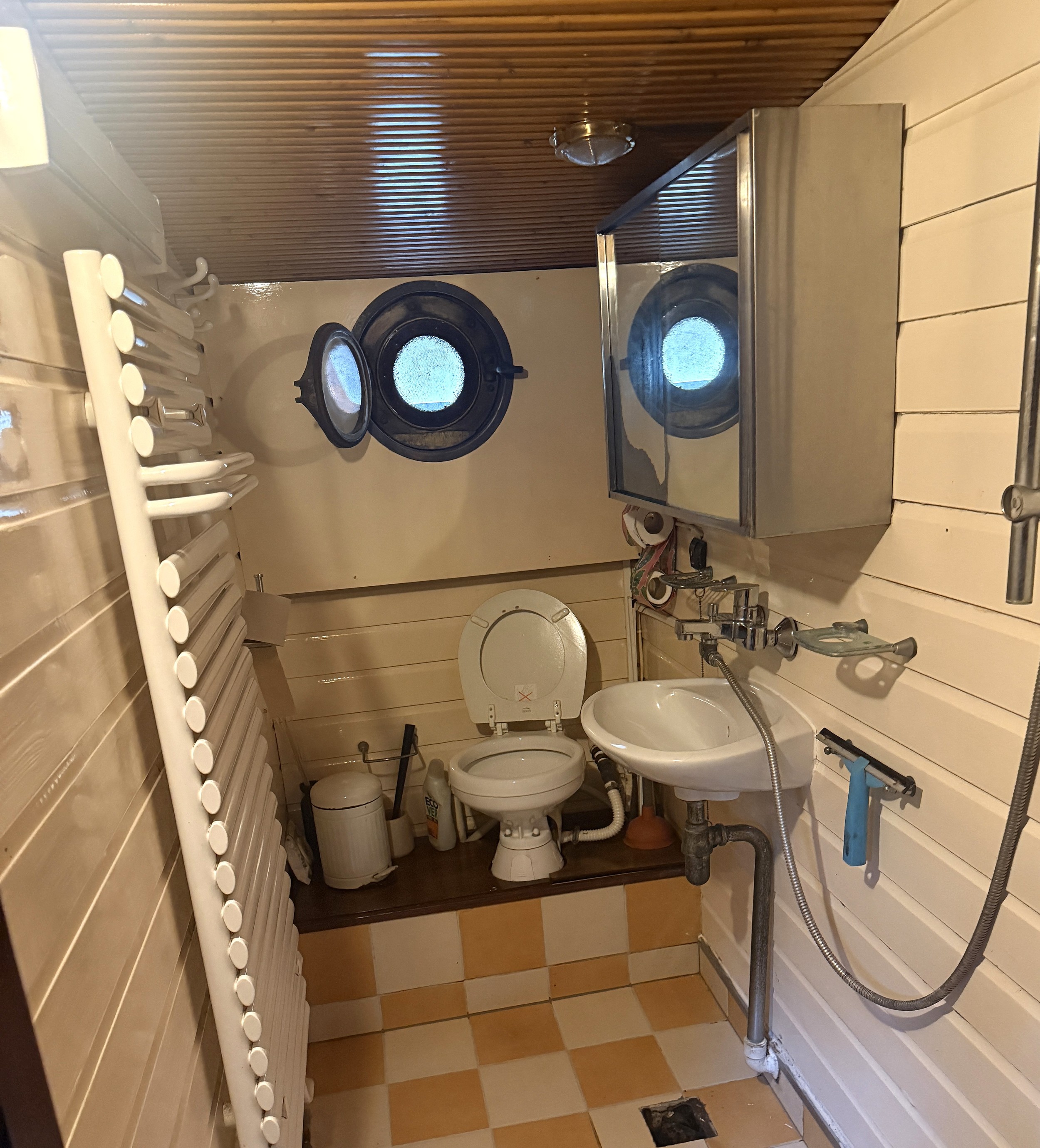 foto: 5 Tjalk Varend Woonschip