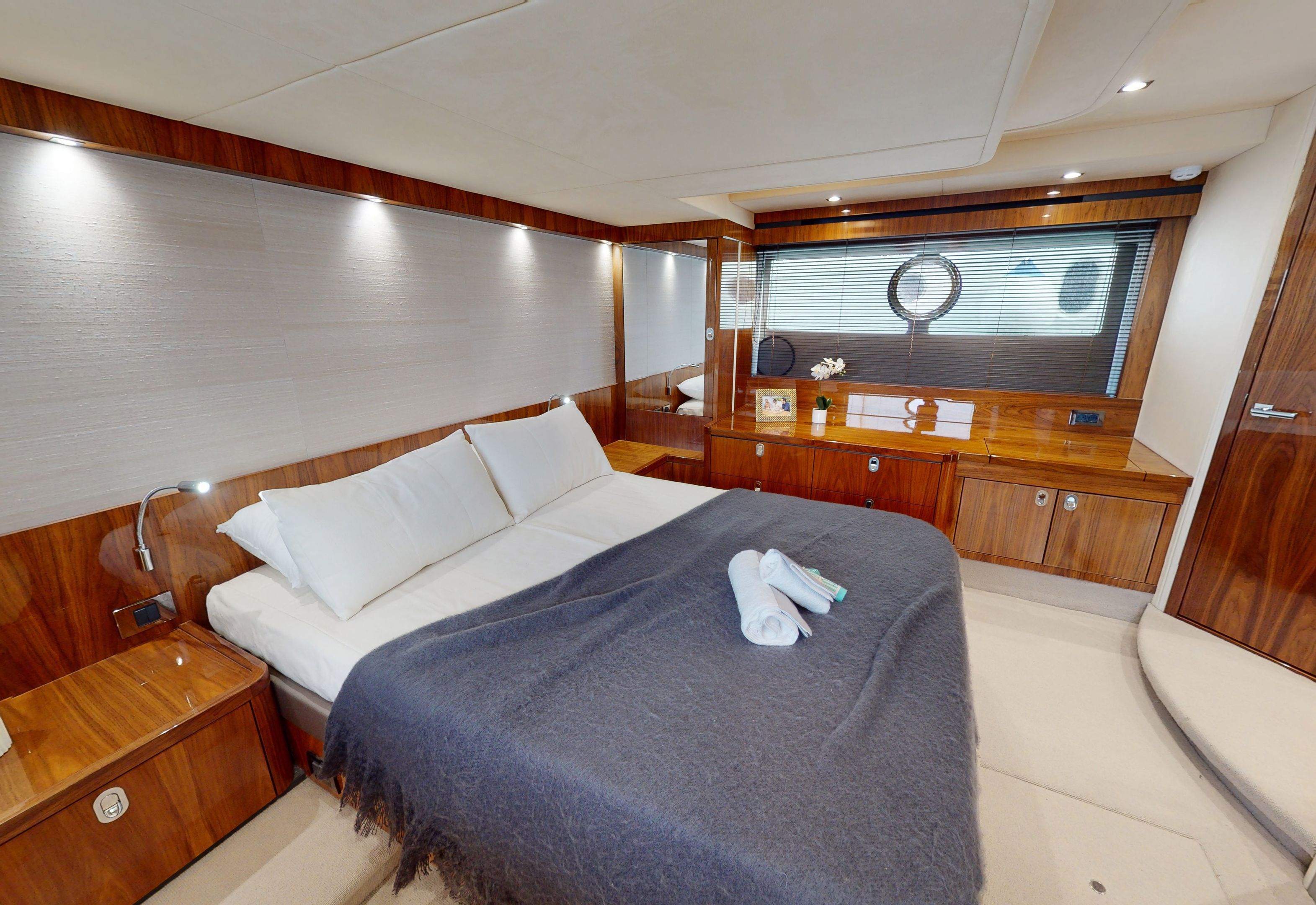 foto: 6 Sunseeker 65 Manhattan