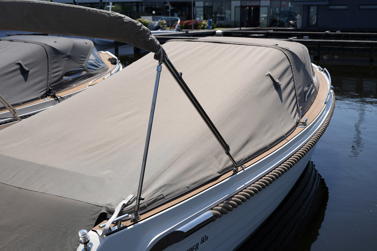foto: 5 Interboat Intender 820