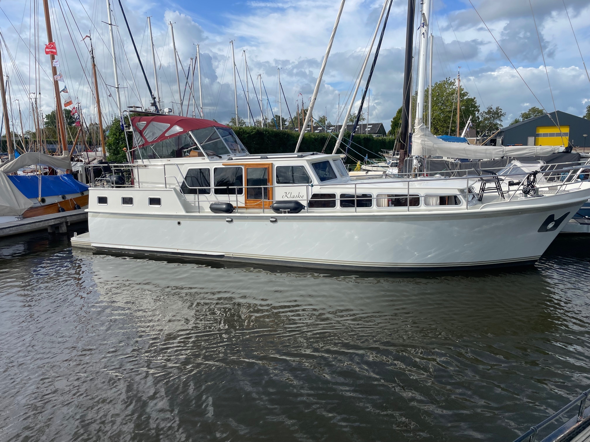 foto: 8 Helmerskruiser Motorjacht