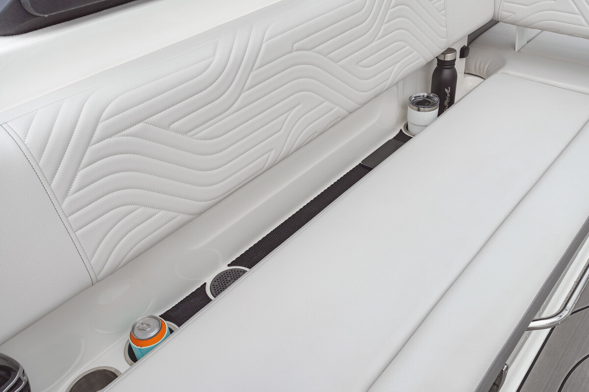 foto: 7 Sea Ray SDX 270 Surf