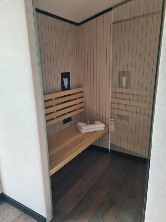 foto: 4 Solstar Houseboat Basic 11-4,2