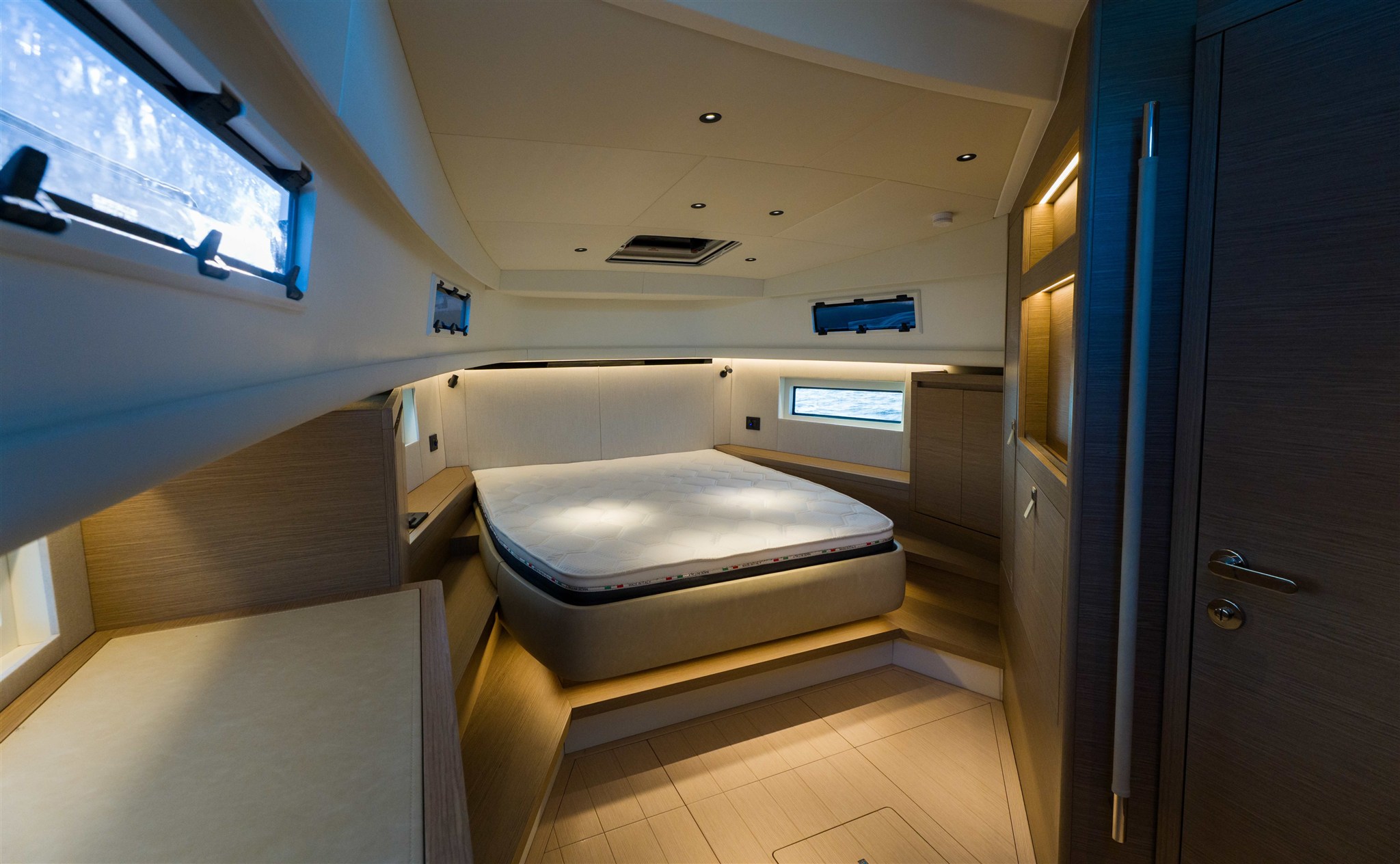 foto: 8 Pardo Yachts Pardo 43 New Model! Demo