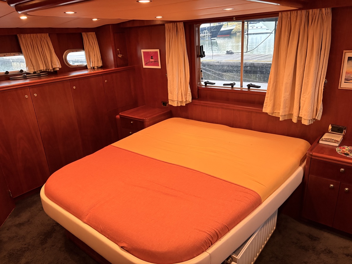 foto: 6 Valk Continental 18.60