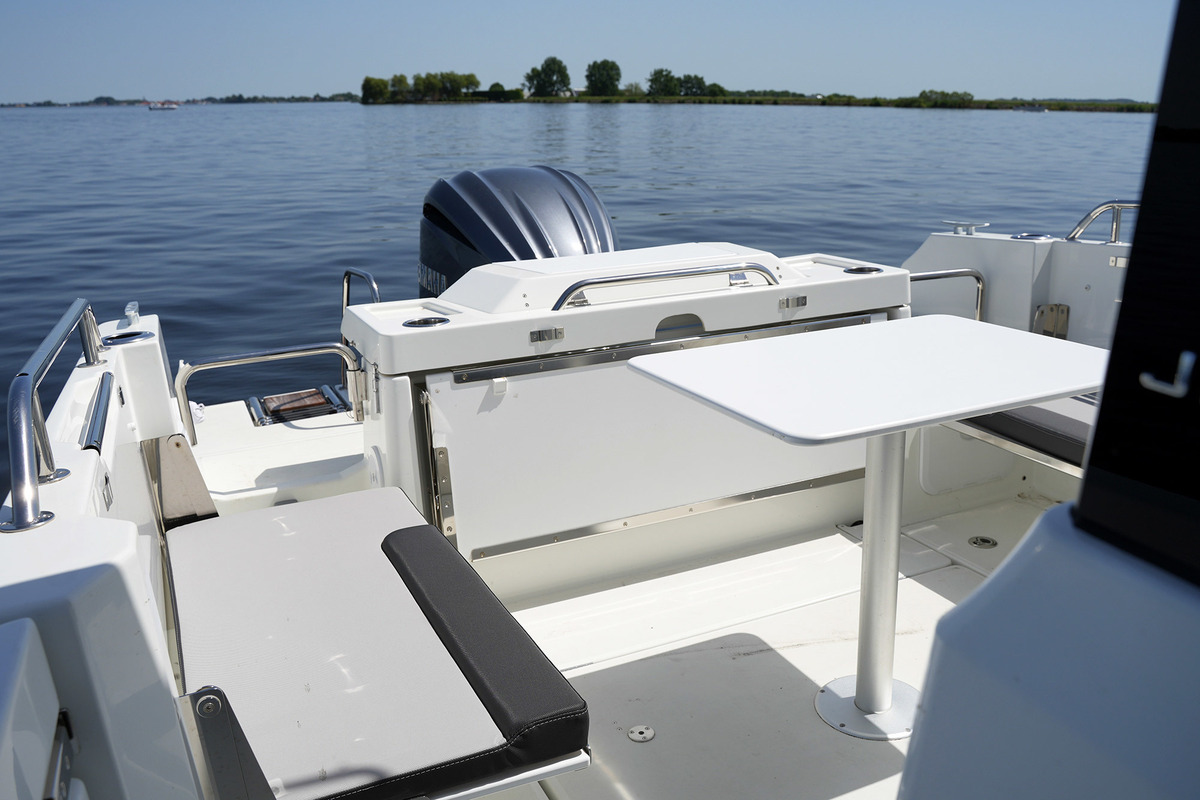 foto: 7 Jeanneau Merry Fisher 795 Sport Serie 2