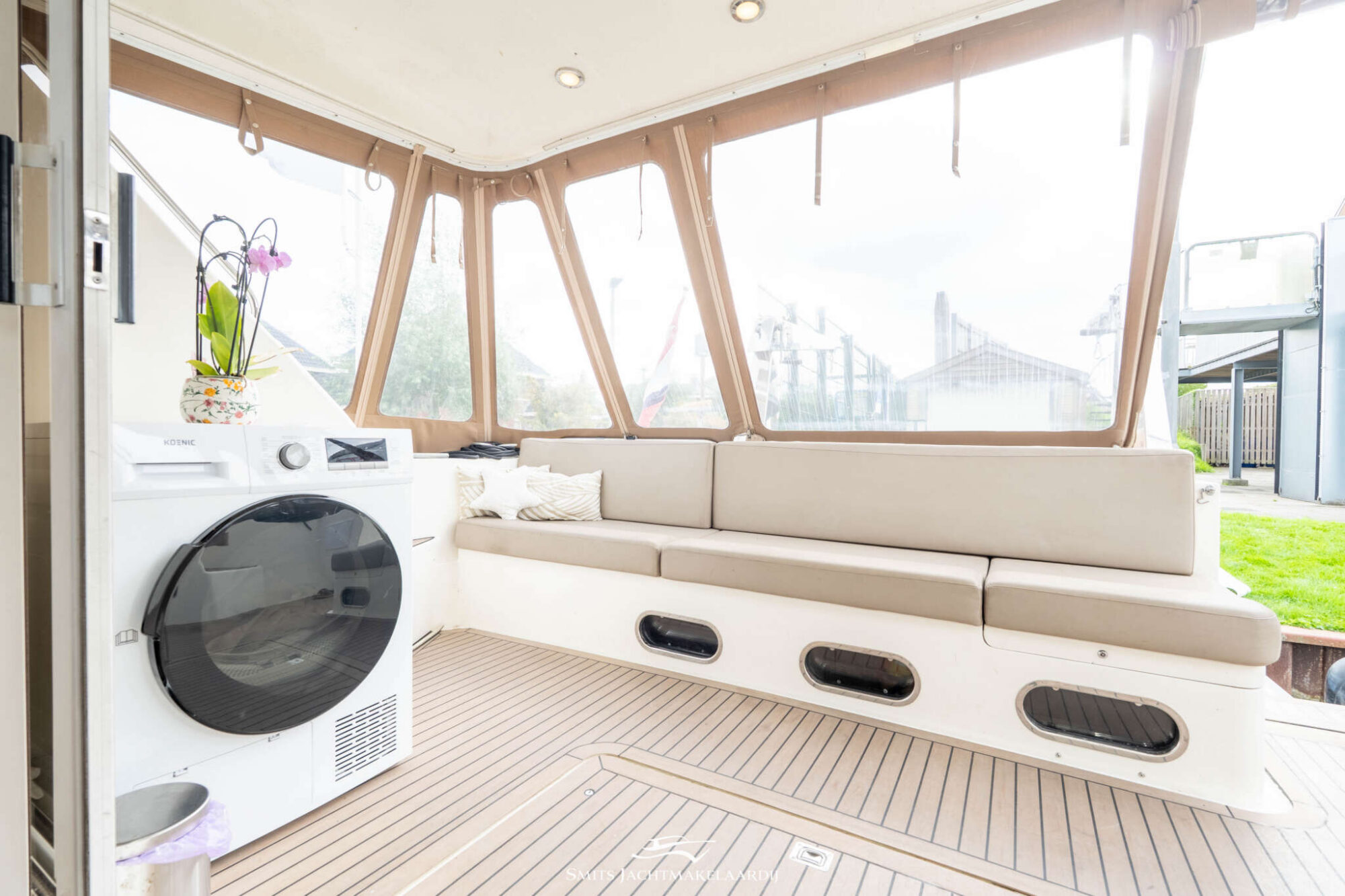 foto: 9 Princess Princess 48 Flybridge