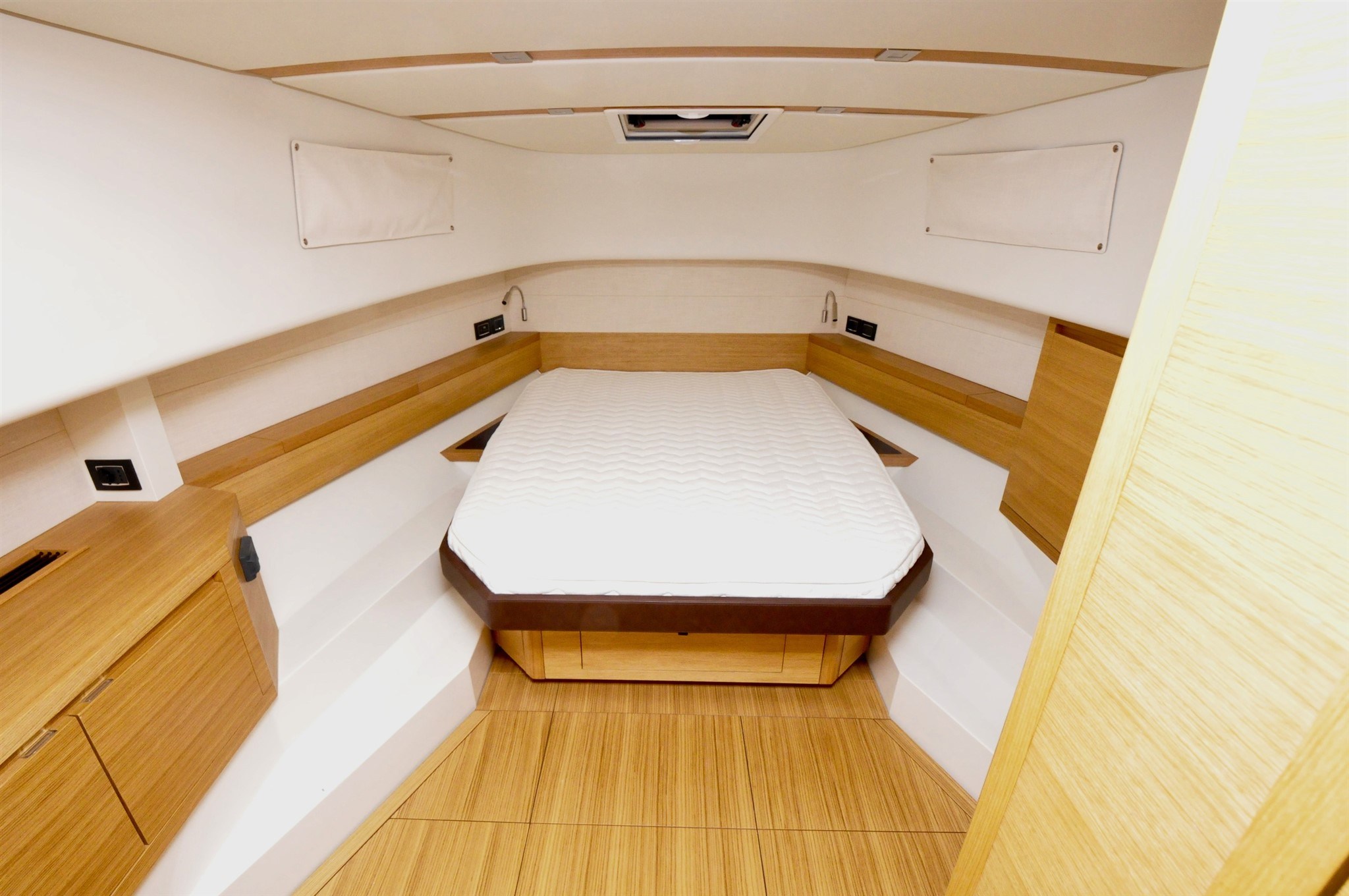 foto: 5 Pardo Yachts 43