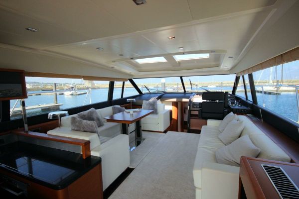 foto: 5 Prestige 590