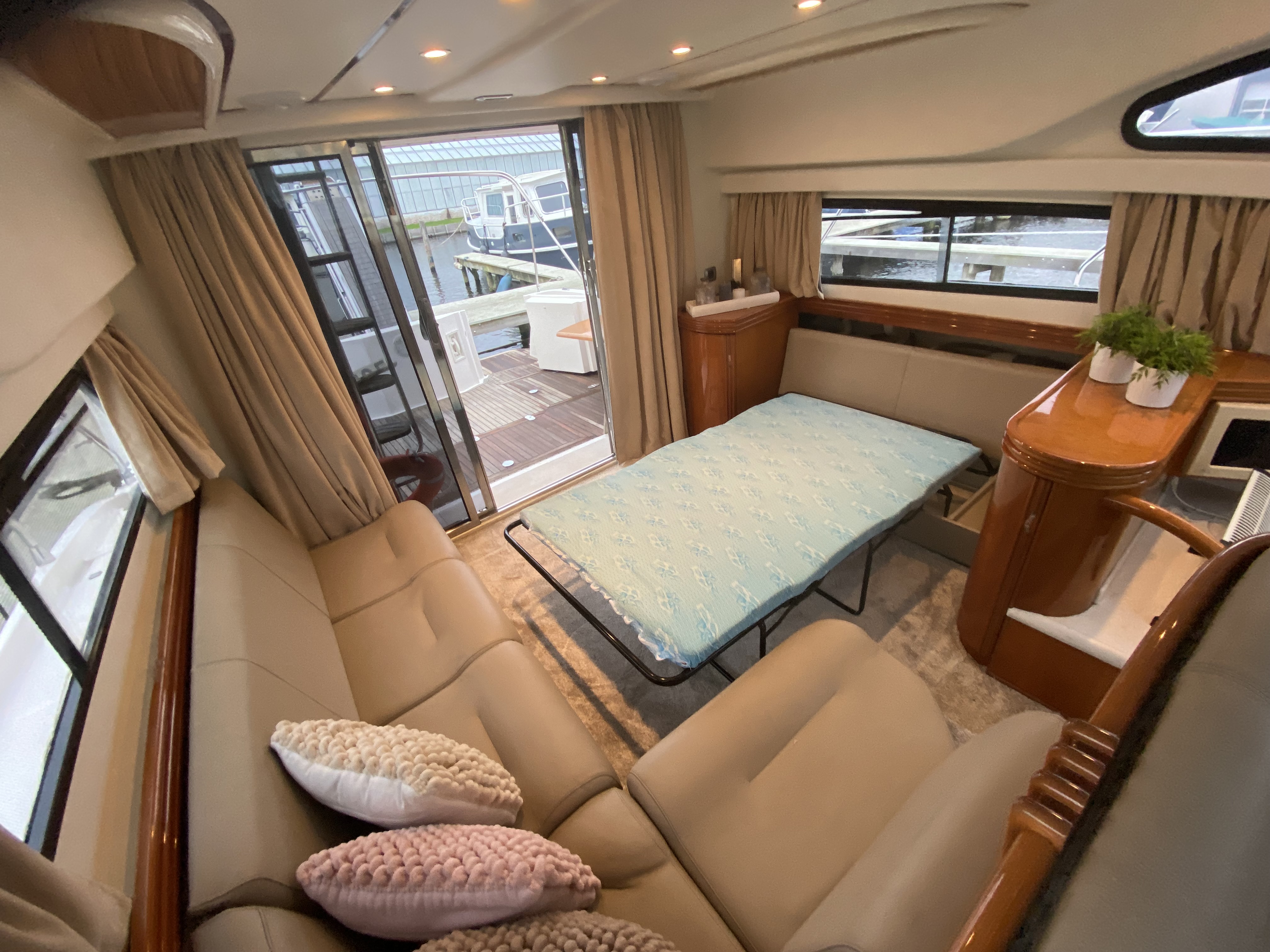 foto: 9 Astondoa  40 Fly