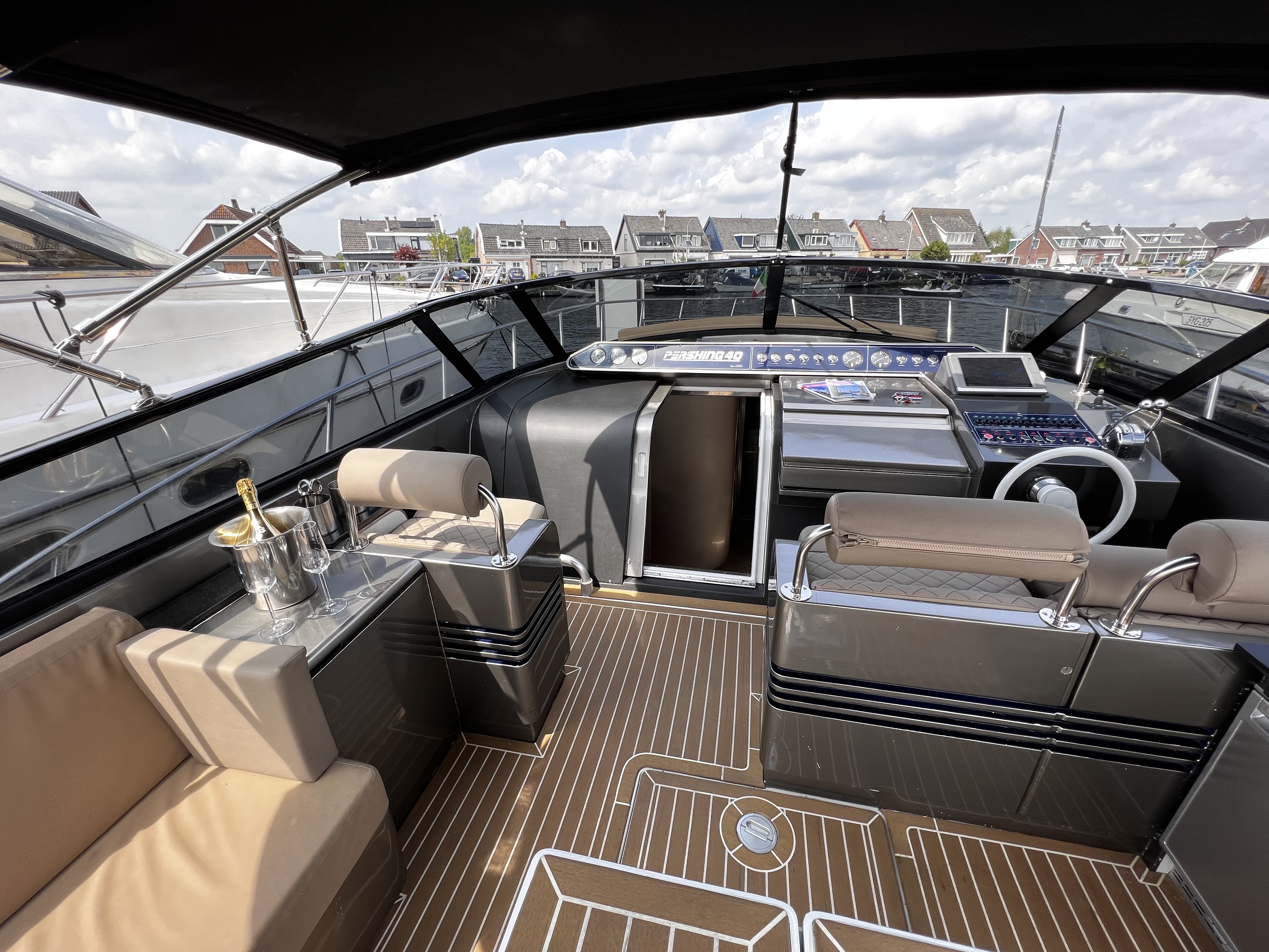 foto: 7 Pershing 40