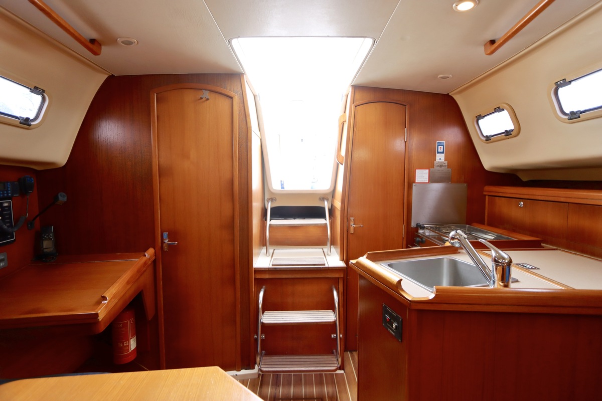 foto: 8 Hunter 306