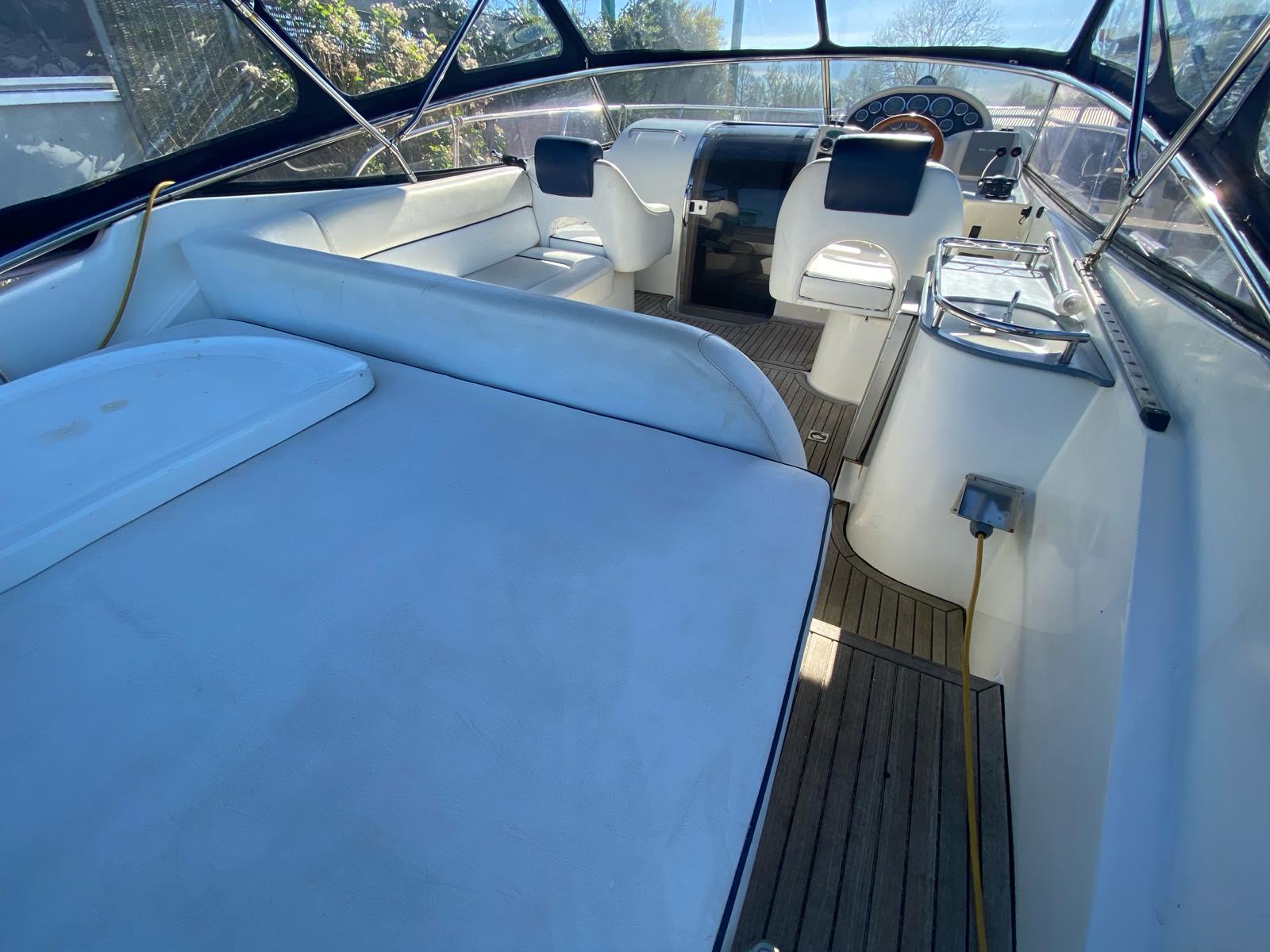 foto: 5 Bavaria 29 DC