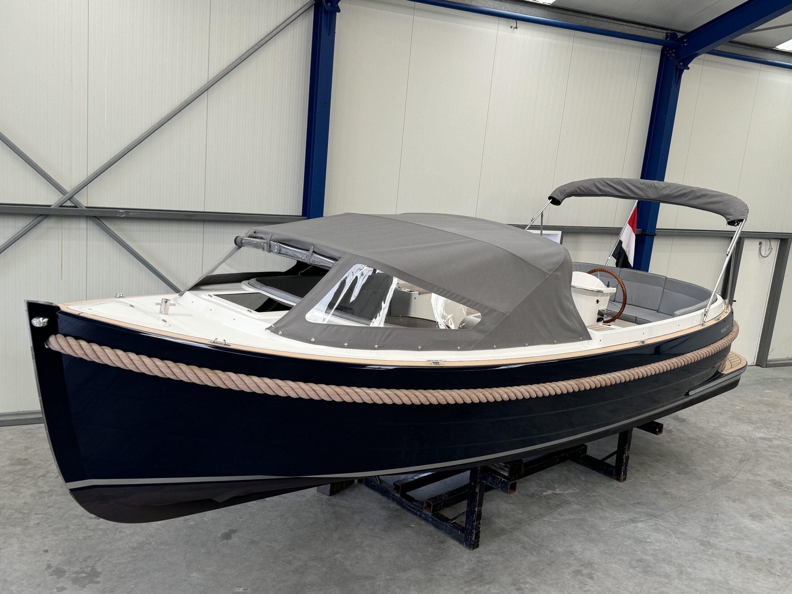 foto: 12 Motorboat 800