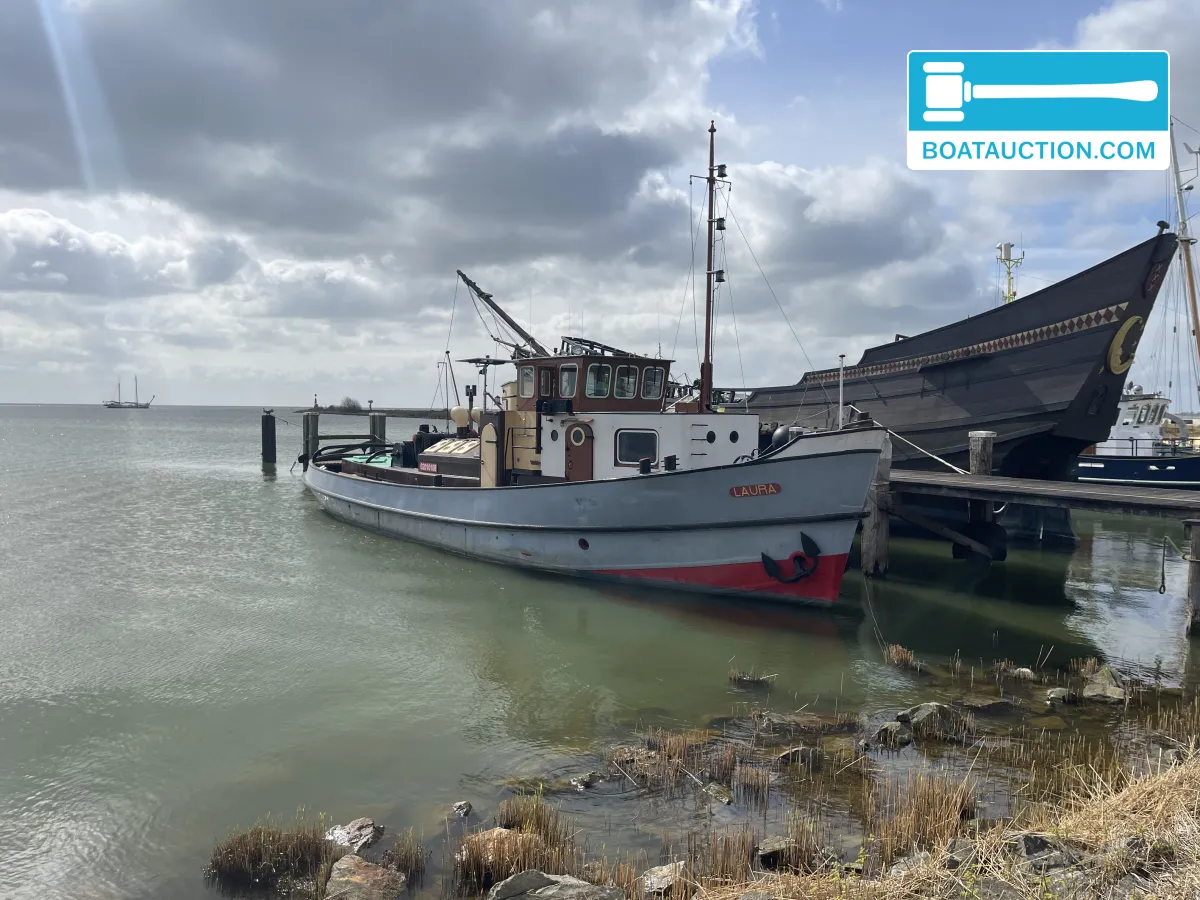 foto: 5 Sleepboot 2200