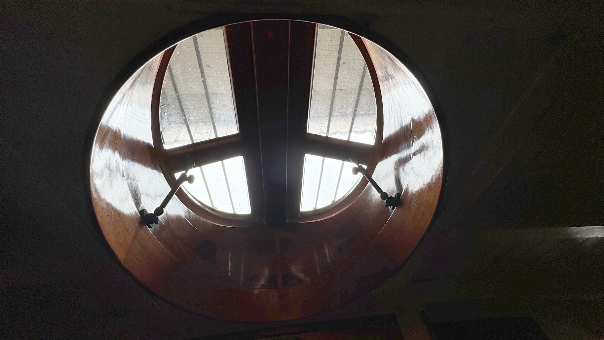 foto: 8 Silver Silver Rondspantkotter 19.44 VS