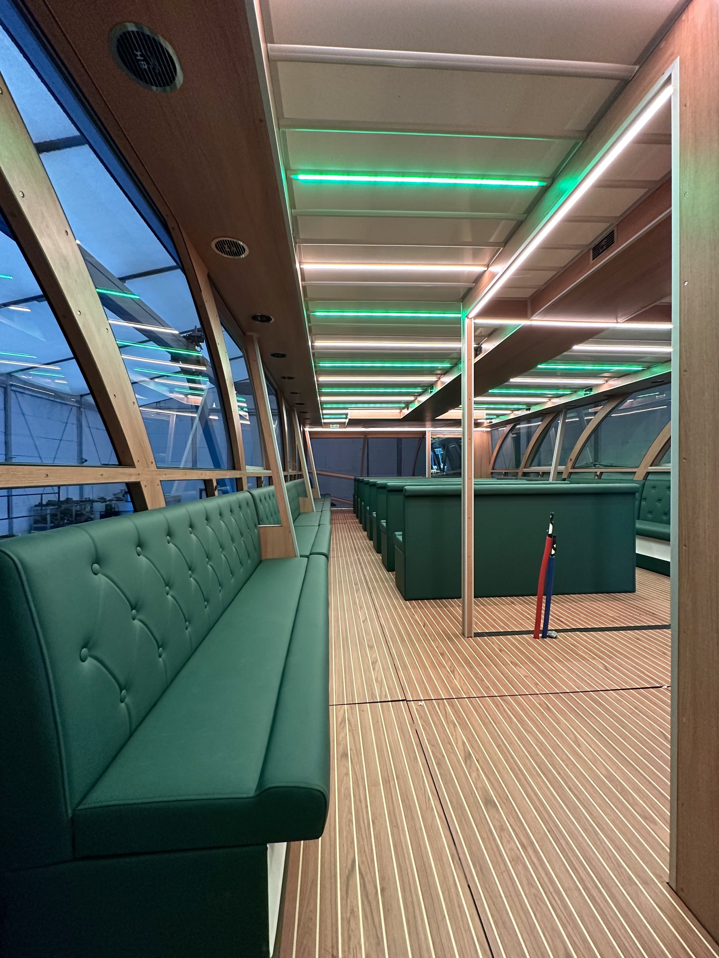 foto: 4 Holiday Boat Sundeck 57 Passenger Catamaran