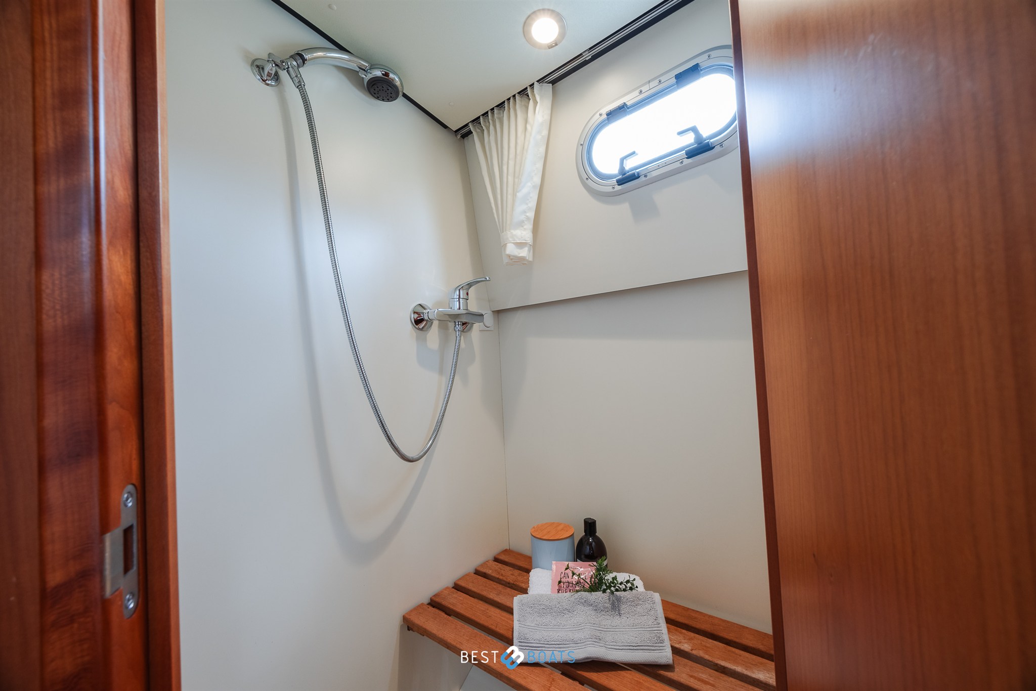 foto: 6 Linssen Grand Sturdy 25.9 SCF