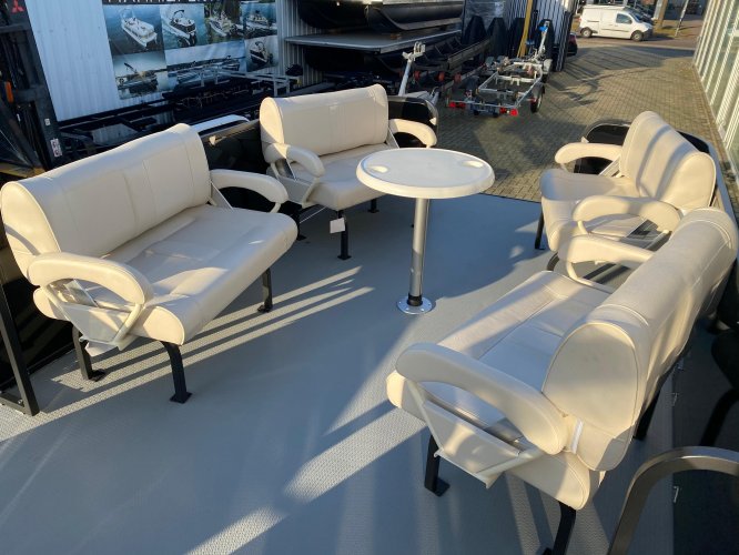 foto: 5 Funcruiser Pontoon 650