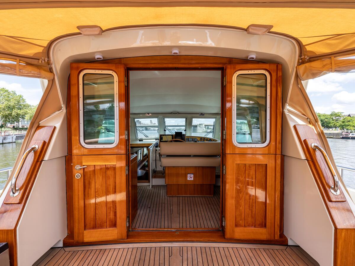 foto: 19 Linssen  Grand Sturdy 500 Variotop