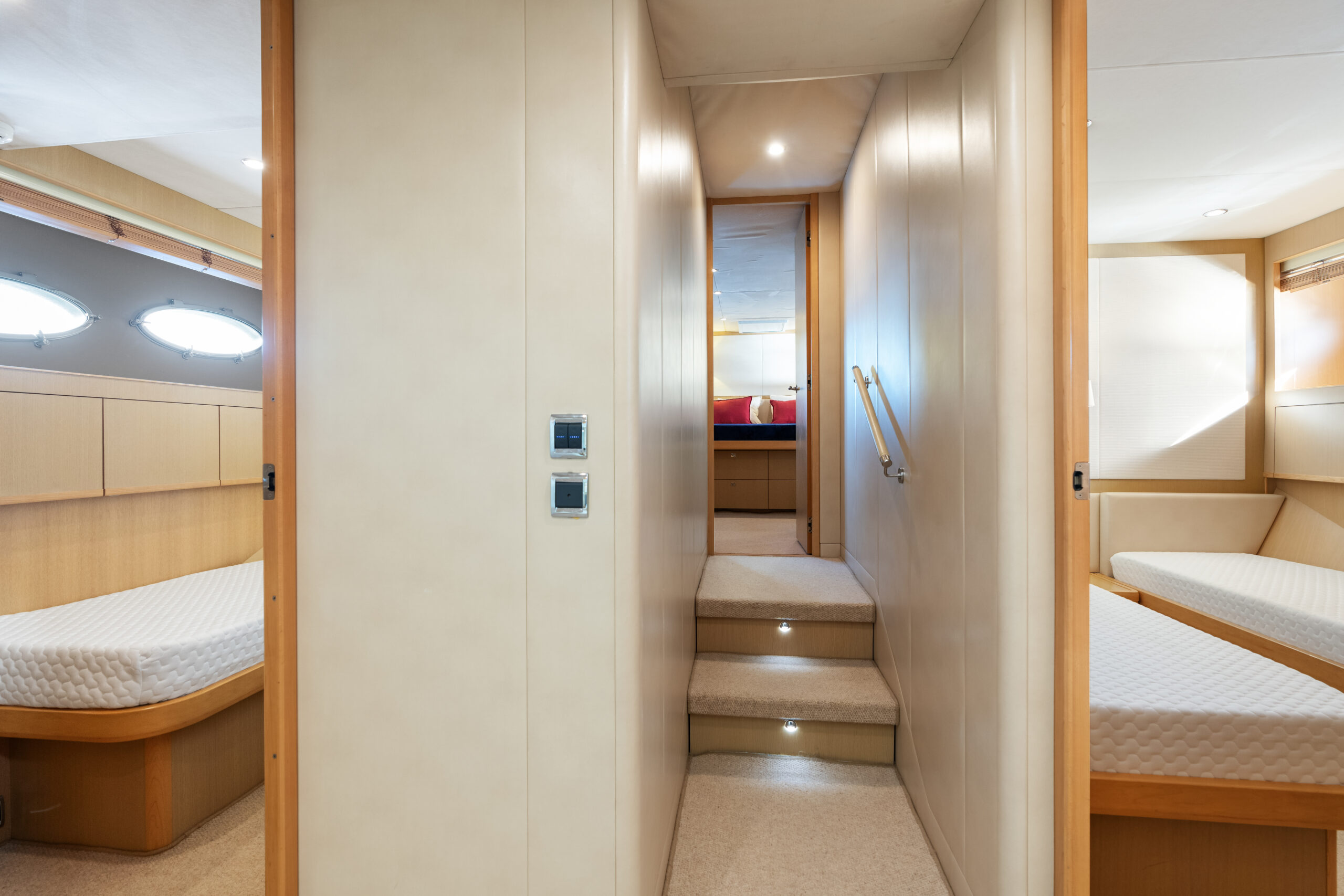 foto: 24 Princess 85