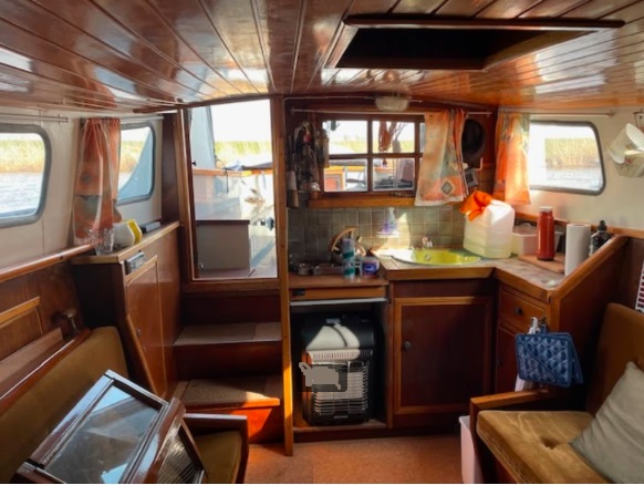 foto: 6  Huitema motorschouw 9,00 OK