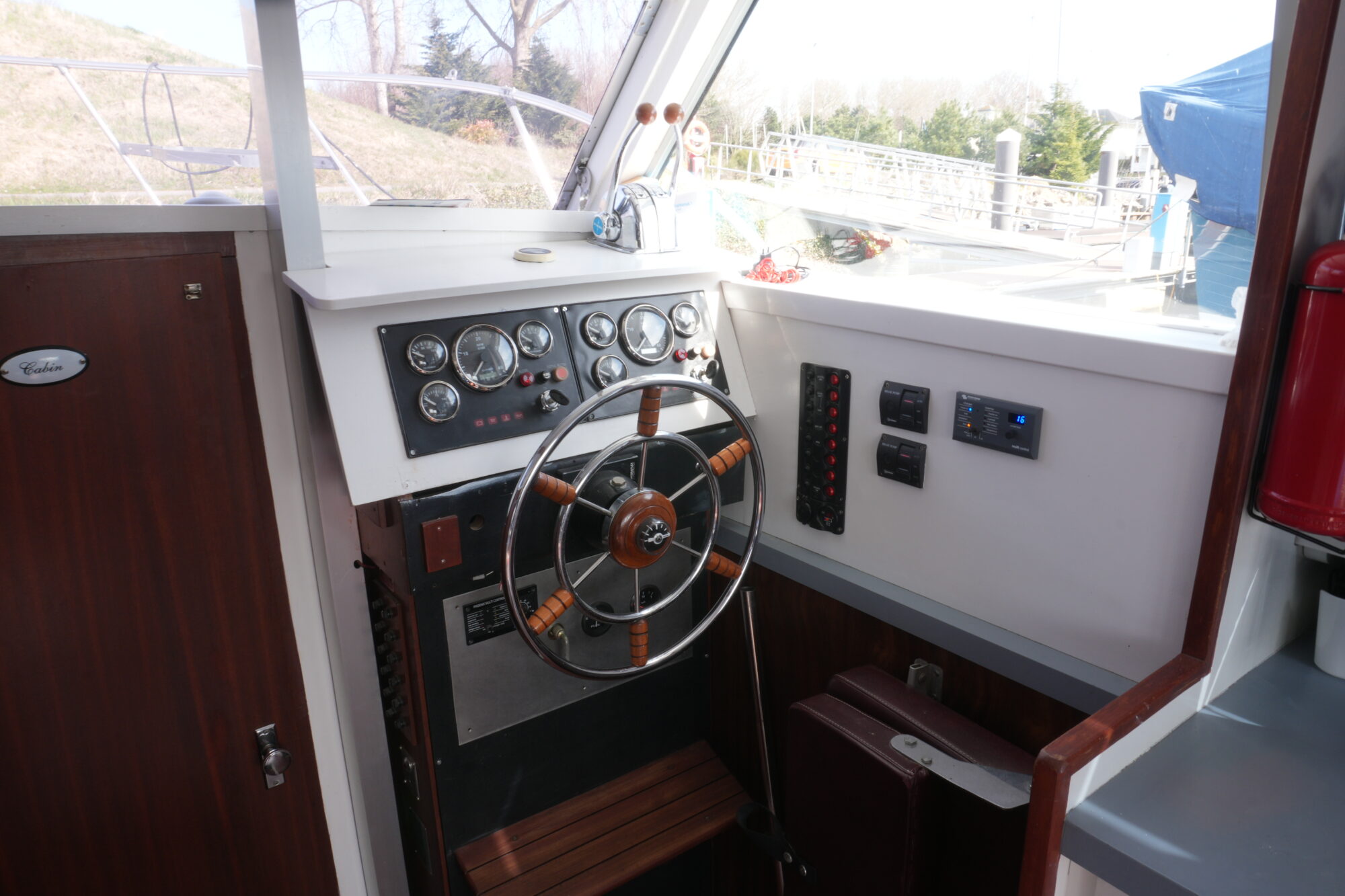 foto: 8 Chris Craft Chris Craft 11.00 Flybridge